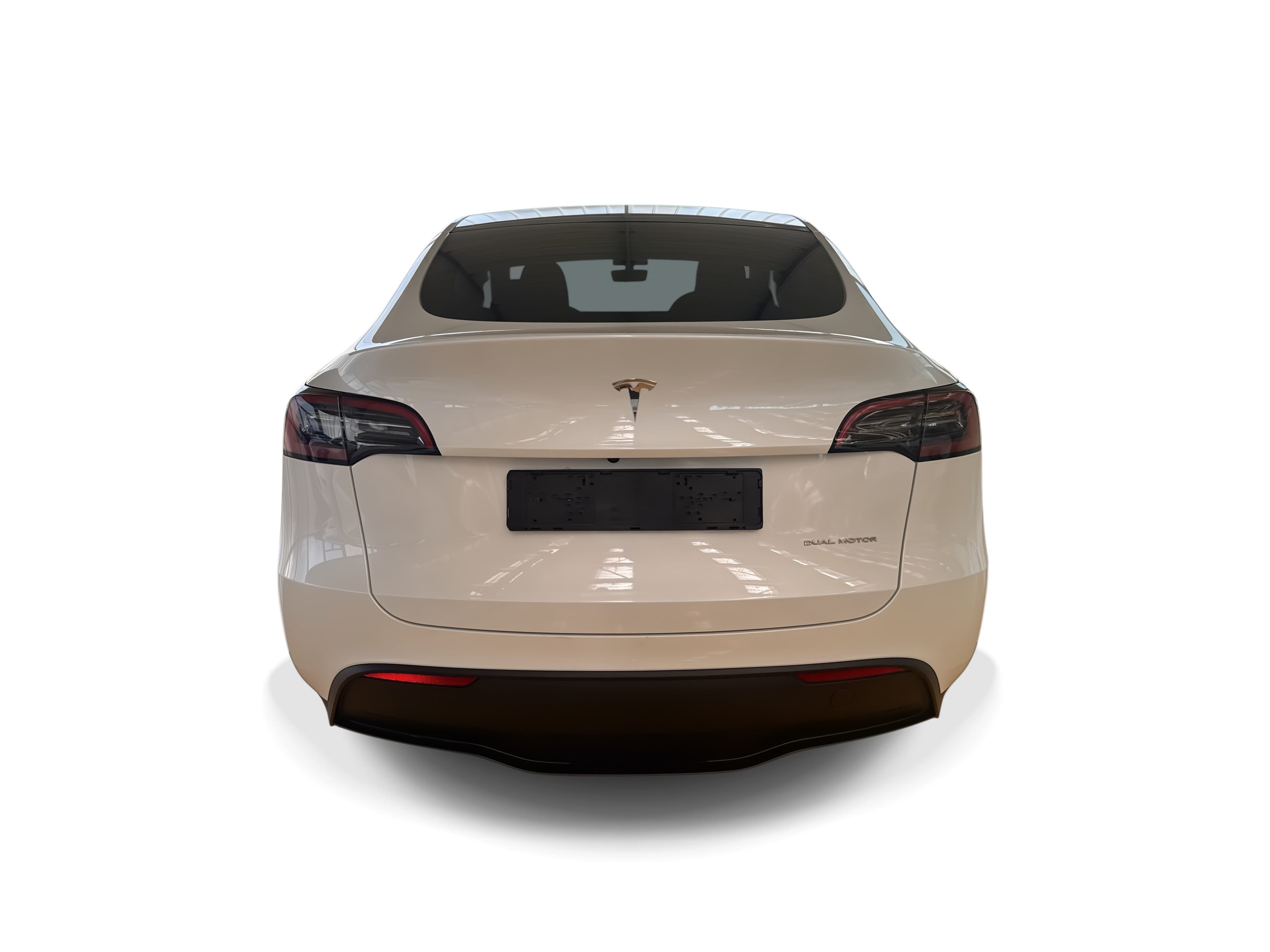 Tesla Model Y Long Range — sličica 3