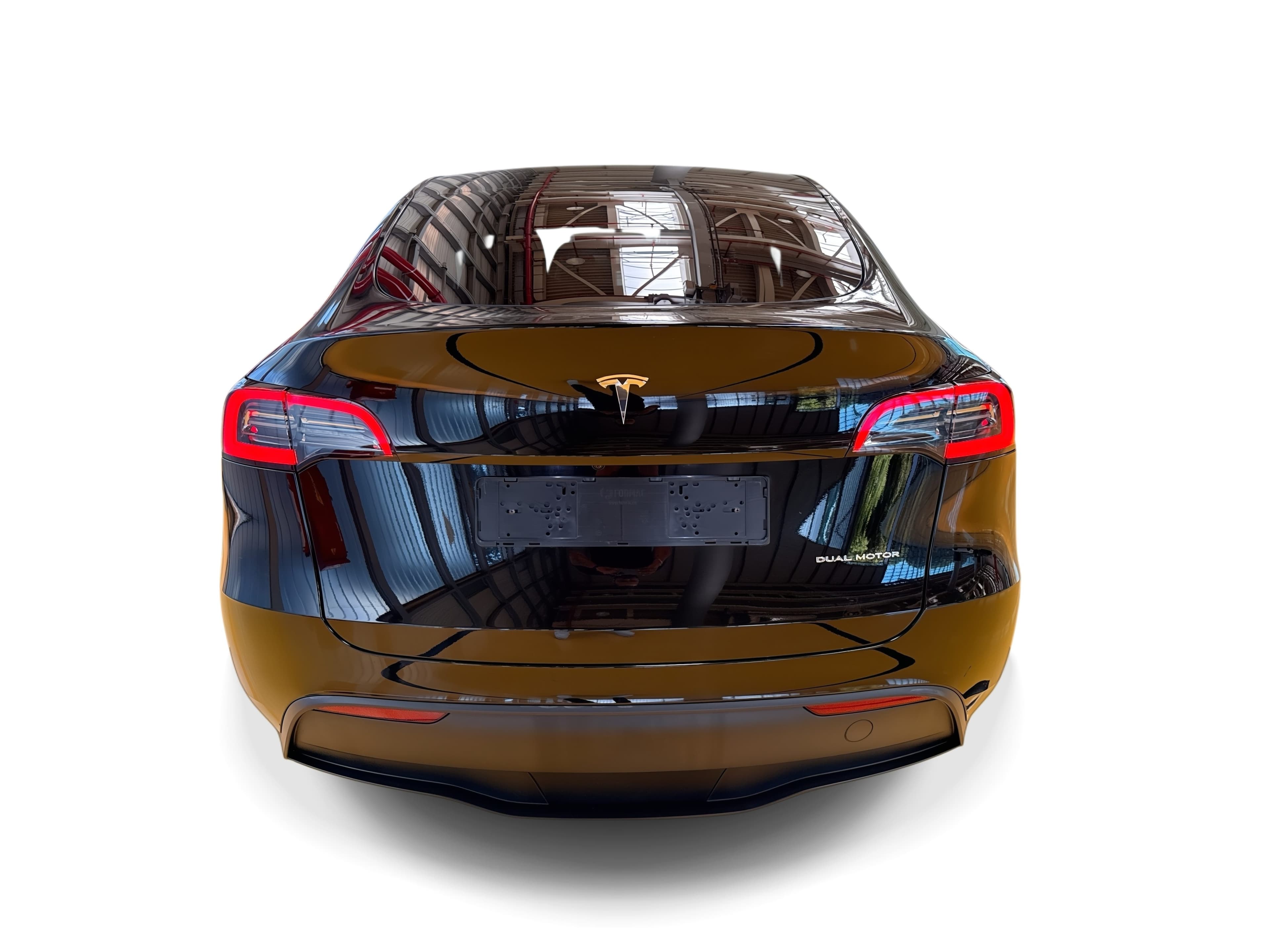 Tesla Model Y Long Range — sličica 3