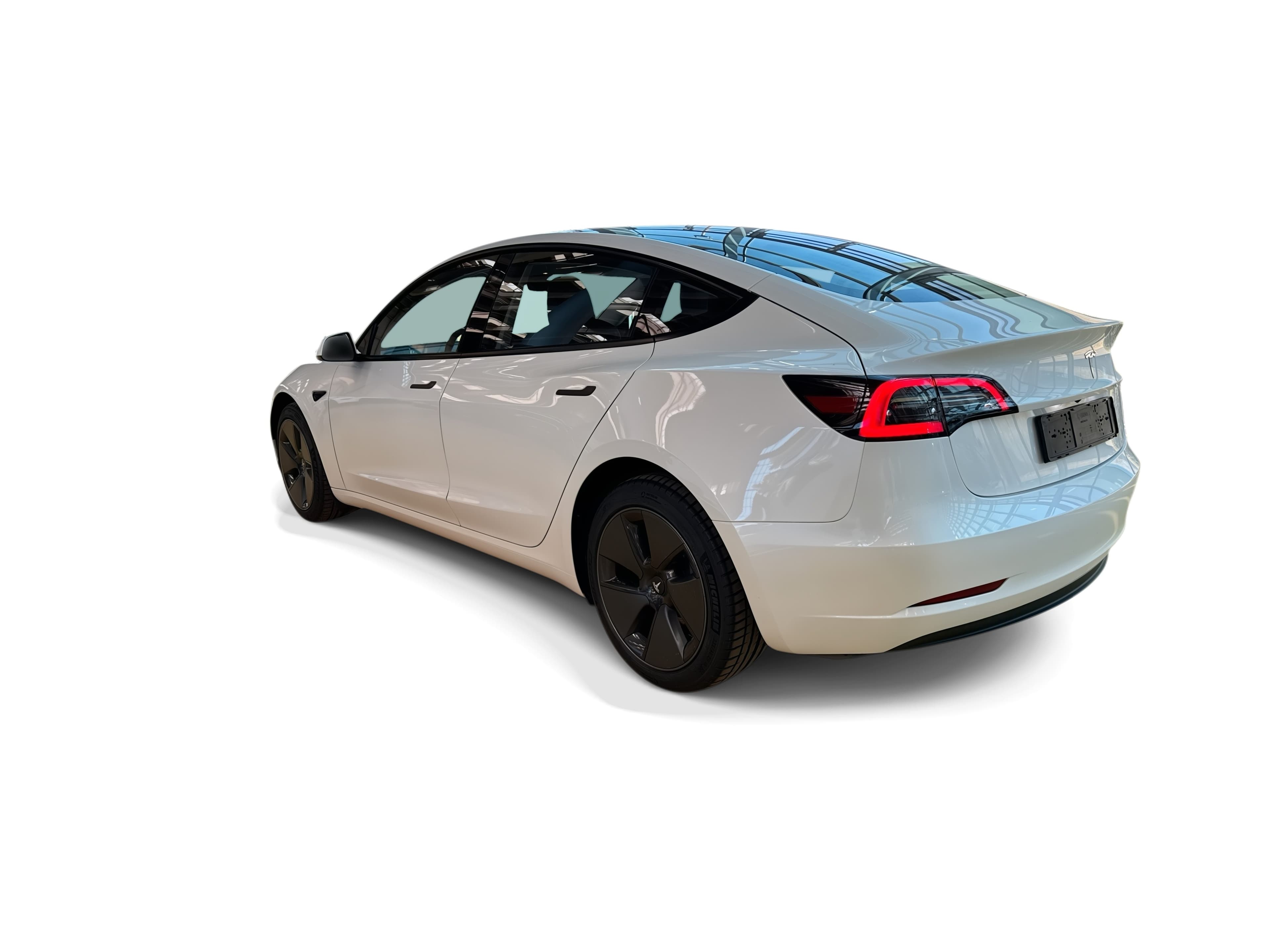 Tesla Model 3 — sličica 2