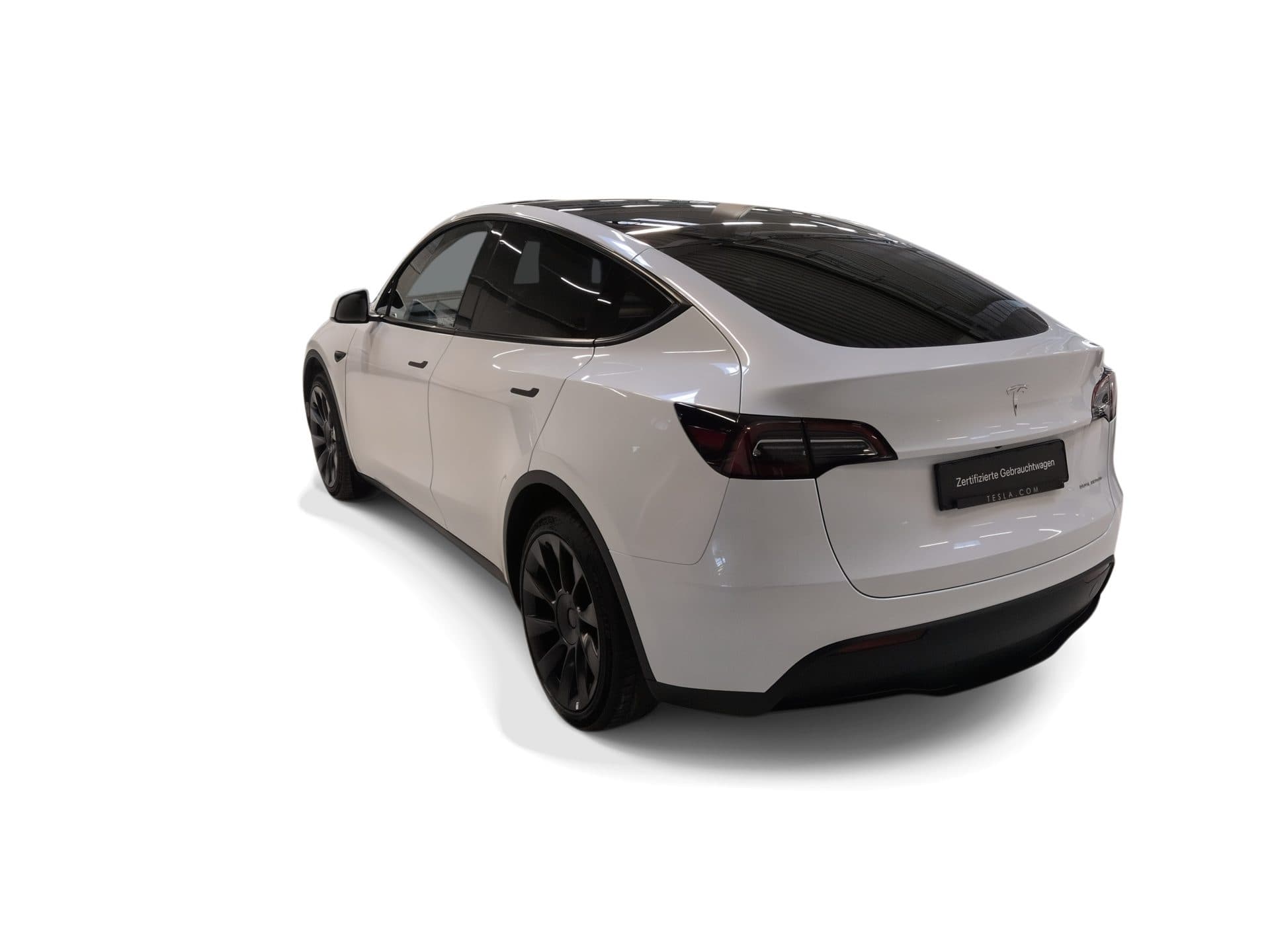 Tesla Model Y Long Range — sličica 2